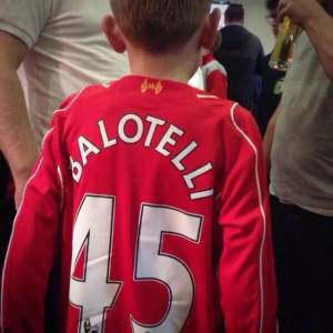 Balotelli, un video celebra il primo mese a Liverpool