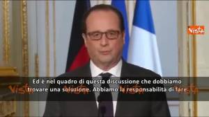 Hollande a Tsipras: "Atene rispetti gli impegni"