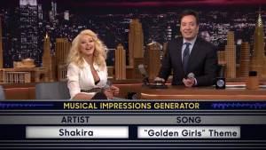 Christina Aguilera imita Britney Spears e Shakira
