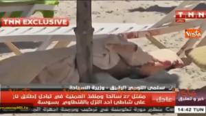 Attentato in Tunisia, i cadaveri riversi in spiaggia