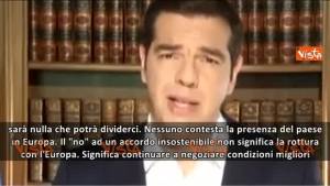 Tsipras ai greci: "Votate no al referendum"