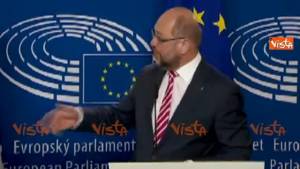 Immigrazione, Schulz: "L'Ue rischia di sfasciarsi"