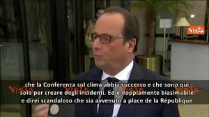 Hollande: "Dopo bombe, incidenti scandalosi" 