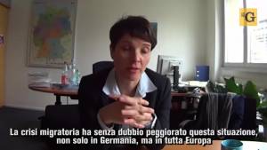 Frauke Petry: "I migranti minacciano la pace sociale in Germania" 