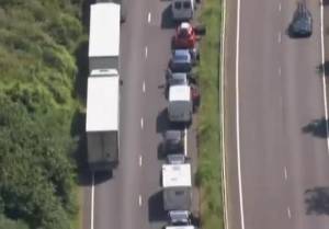 Gb, controlli aumentati 15 chilometri di fila a Dover