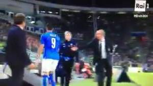 Italia-Spagna, Pellè non dà la mano a Ventura