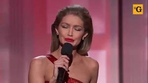 Gigi Hadid prende in giro Melania Trump agli AMA