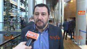 Salvini: "Italiani al gelo e migranti in albergo"