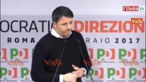 Renzi alla minoranza dem: "Ora basta, diamoci una regolata"