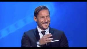 Champions League, Totti estrae il Barcellona contro la Juve e ride