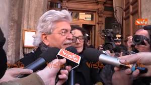 Gaffe di Razzi al Senato: "Se sarei..."