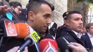 Europee, Di Maio: "No alleanze con Le Pen e Orban"