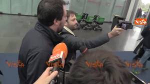Salvini: "Sigarette? Cercherò di smettere il prima possibile"