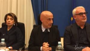 Caos nel Pd, si ritira Minniti: “Lo faccio per il partito”