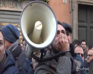 Roma, la rabbia degli Ncc contro il governo: "Vergogna, vergogna"