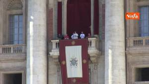 Papa Francesco: “Diversità è una ricchezza, meglio essere di molti colori che di pochi”