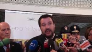 Violenza negli stadi, Salvini: "Non confondiamo i delinquenti con i veri tifosi"