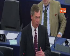 Brexit, Farage: “Fallimento May, se ha senso dell’onore si dimetta”