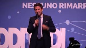 Conte: "Io garante del reddito di cittadinanza"