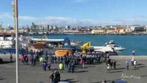 Sea Watch, la nave attraccata al porto di Catania