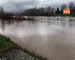 Maltempo, piena del Serchio ingrossato da pioggia e neve 