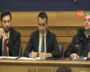 Consob, Di Maio: “Savona compatibile, lunga vita a lui”