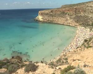 Lampedusa, la spiaggia dei Conigli è la più bella d'Italia