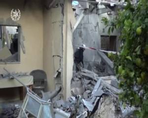 Israele: razzo partito da Gaza colpisce una casa vicino a Tel Aviv, 7 feriti