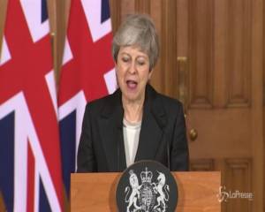 Brexit, May: "Disposta a dimettermi pur di far passare l'accordo"