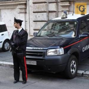 Cagliari, due uomini tentano di violentare una 18enne: paura in città