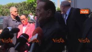 Berlusconi esce dall'ospedale: “In questo governo troppe cose non vanno”