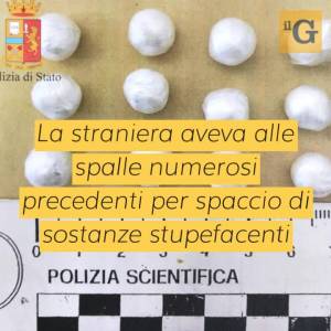 Espulsa dal Paese si spoglia ed evita il volo di ritorno in Nigeria