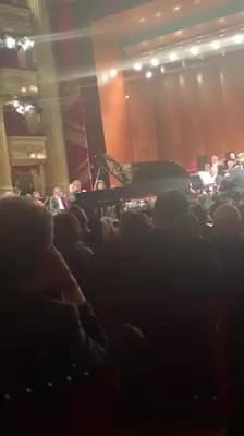 Teatro alla Scala, il cellulare squilla 4 volte. Pianista si interrompe