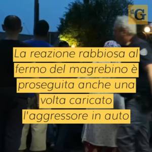 Folla aggredisce agenti per impedire fermo del magrebino