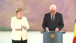 Nuovo malore per la Merkel: tremori alla conferenza