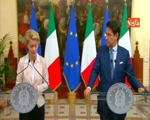 Migranti, von der Leyen: “Nuovi criteri umani ed efficaci di ripartizione”