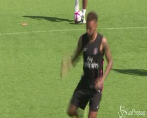 Neymar, il Psg rifiuta l'offerta del Barcellona