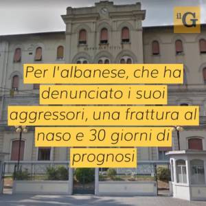 Baby gang lo scambia per un'altra persona: 17enne pestato finisce in ospedale