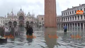 Cresce ancora la marea a Venezia