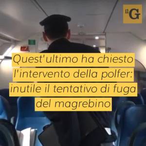 Senza biglietto, magrebino aggredisce agenti e minaccia: "Sono molto pericoloso"