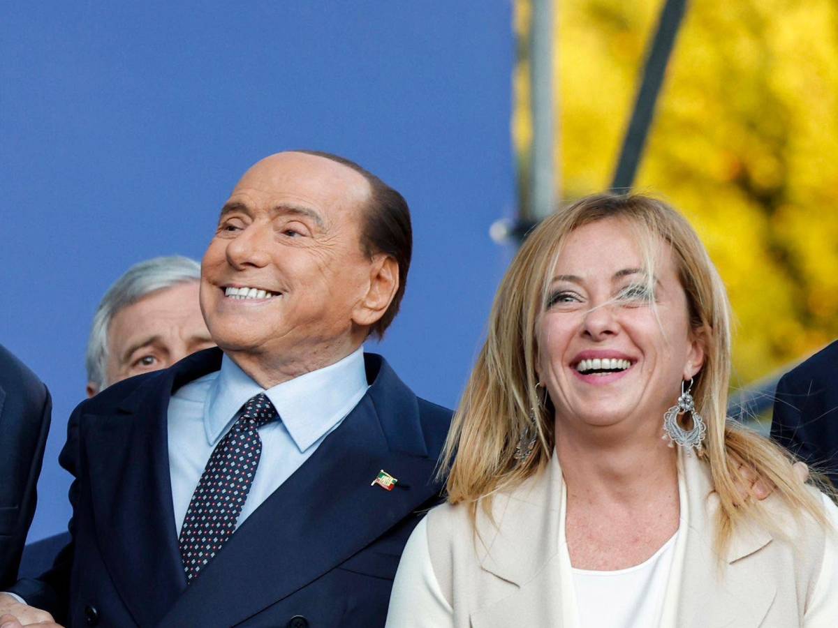 meloni ricorda berlusconi protagonista assoluto il suo percorso politico continua da Ilgiornale.it meloni ricorda berlusconi protagonista assoluto il suo percorso politico continua
