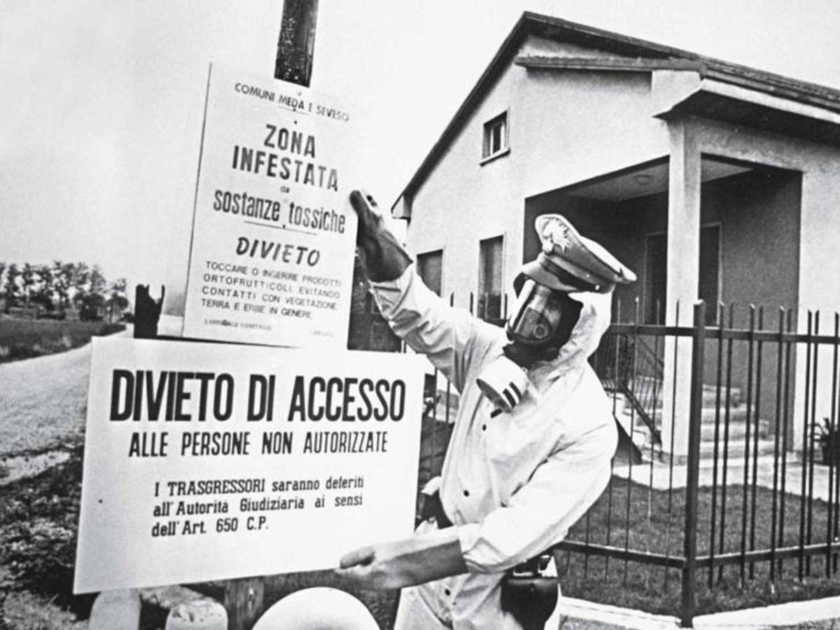 disastro di seveso 50 anni fa la fuoriuscita di diossina cosa accadde e cosa rimane oggi da Ilgiornale.it disastro di seveso 50 anni fa la fuoriuscita di diossina cosa accadde e cosa rimane oggi