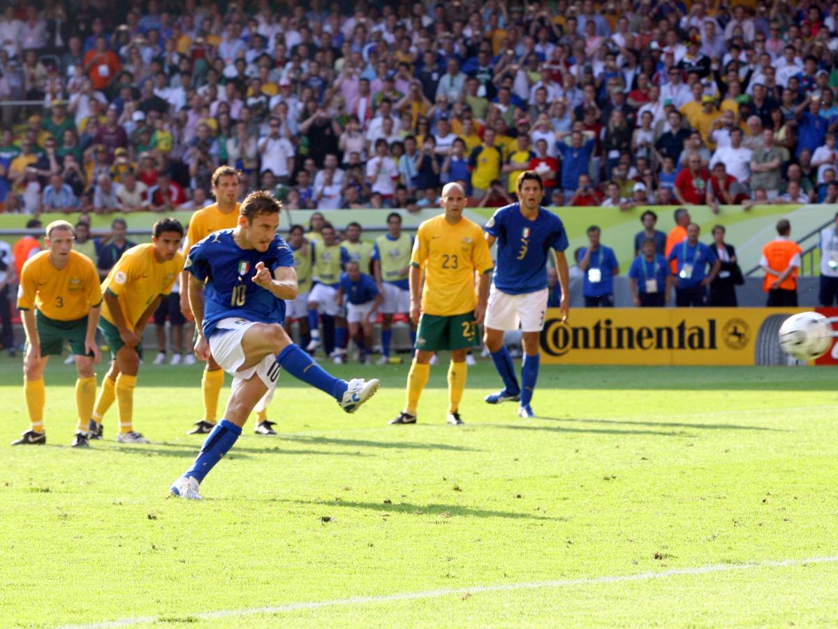 26 6 2006 totti un rigore che ha fatto storia da Ilgiornale.it 26 6 2006 totti un rigore che ha fatto storia