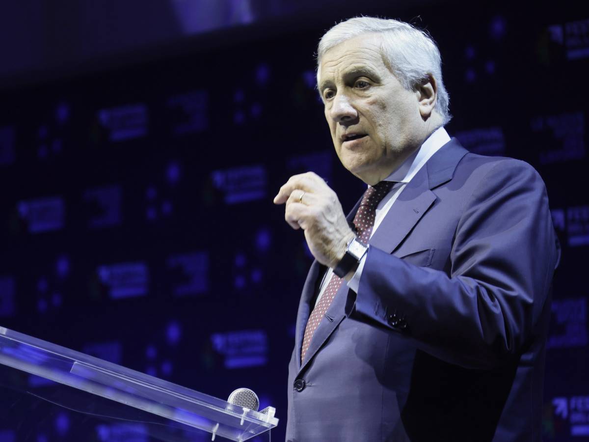 e la maggioranza ora alza un muro futuro nazionale sta con la sinistra da Ilgiornale.it e la maggioranza ora alza un muro futuro nazionale sta con la sinistra