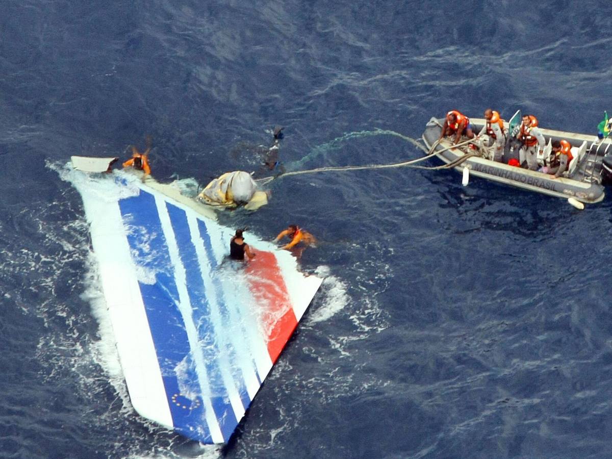 il disastro dell8217air france da rio a parigi dai sensori congelati all8217errore dei piloti da Ilgiornale.it il disastro dell8217air france da rio a parigi dai sensori congelati all8217errore dei piloti