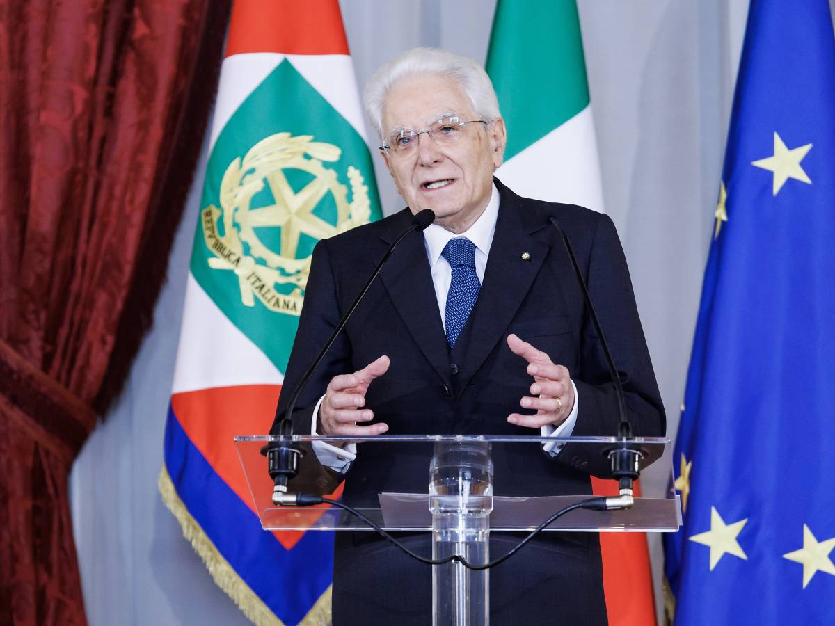 la lettera di mattarella per il 2 giugno repubblica nata da un corale e sincero esercizio di democrazia da Ilgiornale.it la lettera di mattarella per il 2 giugno repubblica nata da un corale e sincero esercizio di democrazia