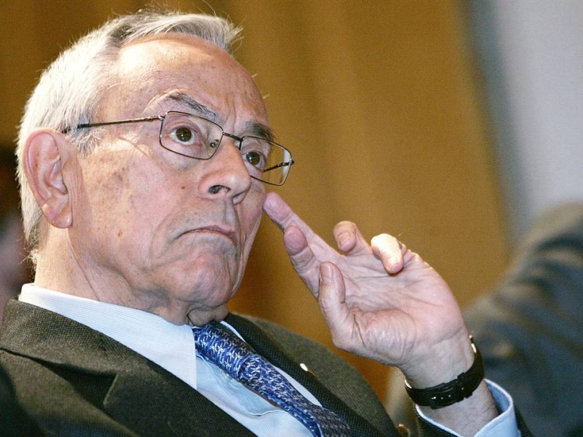 Previti La Camera Accoglie Le Dimissioni L ex Ministro Lascio Da 