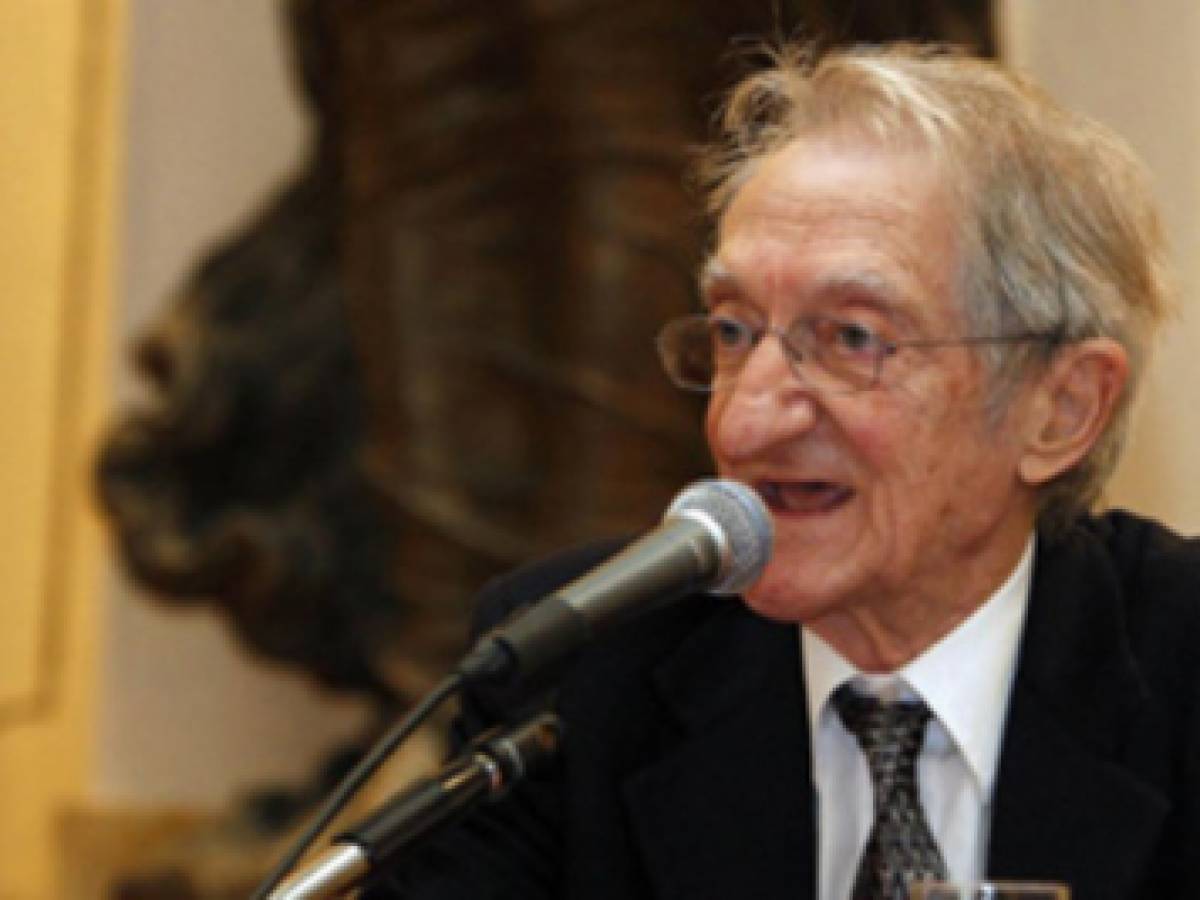 Morto il poeta Sanguineti Procura apre un'inchiesta: possibile omicidio ...