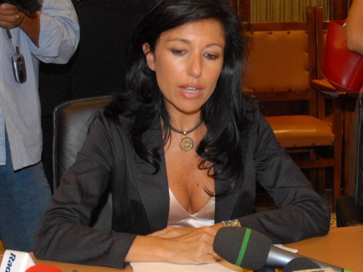 Daniela Melchiorre... La donna che cambia i partiti come gli abiti il