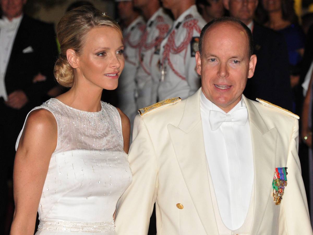 Monaco Nozze Tra La Bella Charlene E Alberto Dopo Il Si Il Pianto Liberatorio Della Sposa Triste Ilgiornale It